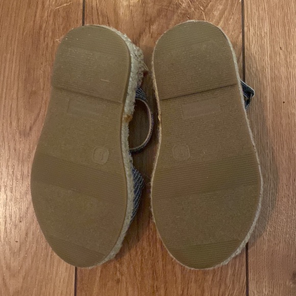 Old Navy Espadrilles Sandals Shoes Size 5 toddler like new - Picture 2 of 3